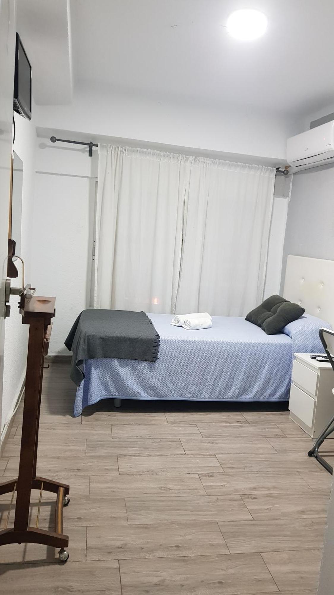 Guesthouse Central Alicante Luaran gambar