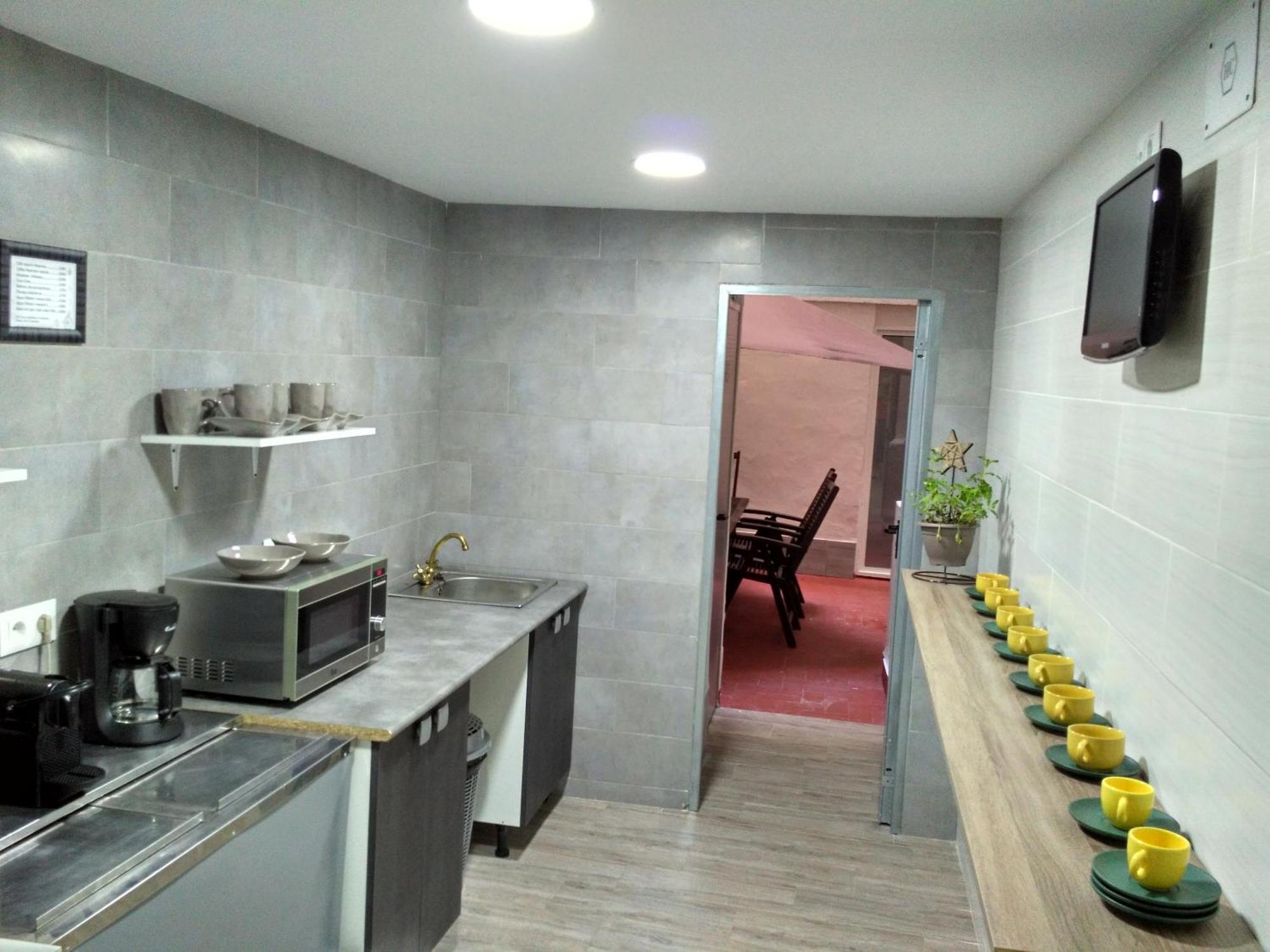 Guesthouse Central Alicante Luaran gambar