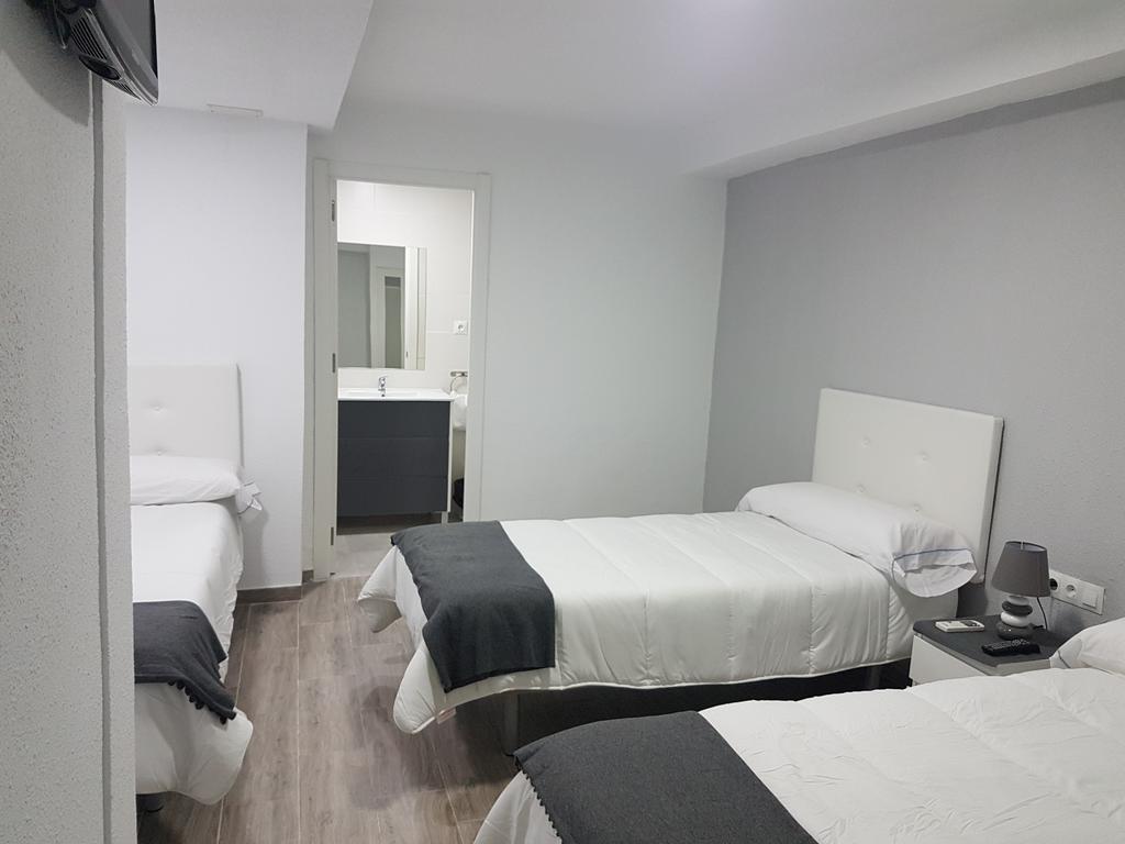 Guesthouse Central Alicante Luaran gambar