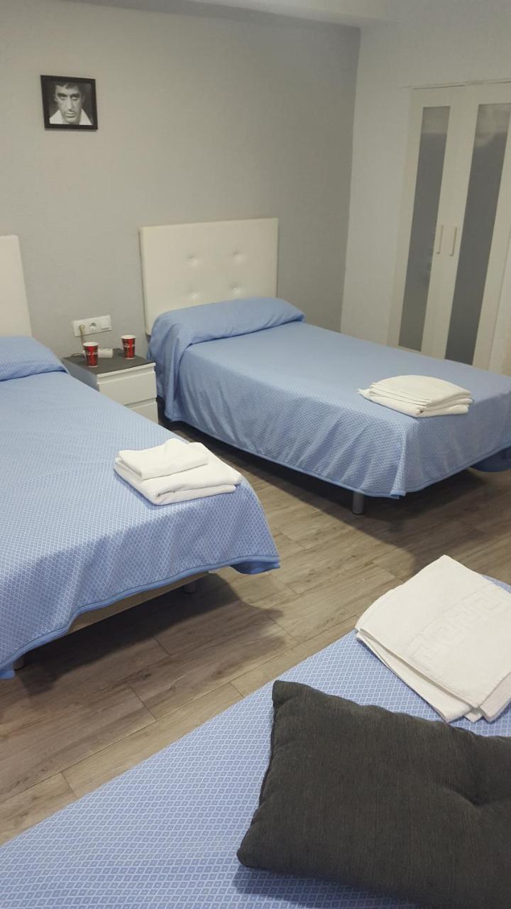 Guesthouse Central Alicante Luaran gambar